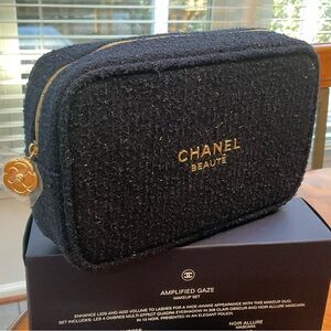 CHANEL Beaute Limited Edition Cosmetic Bag/Pouch NWT AUTHENTIC
